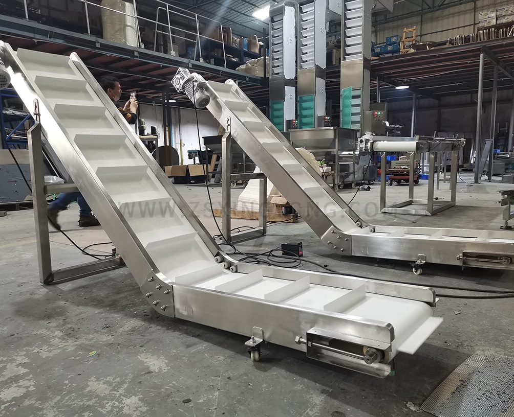 ZhejiangSingle-curved belt finished product conveyor