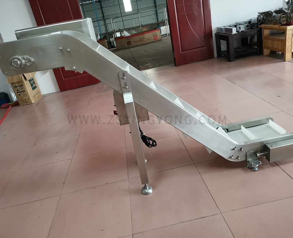 WuhanDouble bending chain plate finished product conveyor