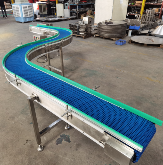 S-shaped chain conveyor